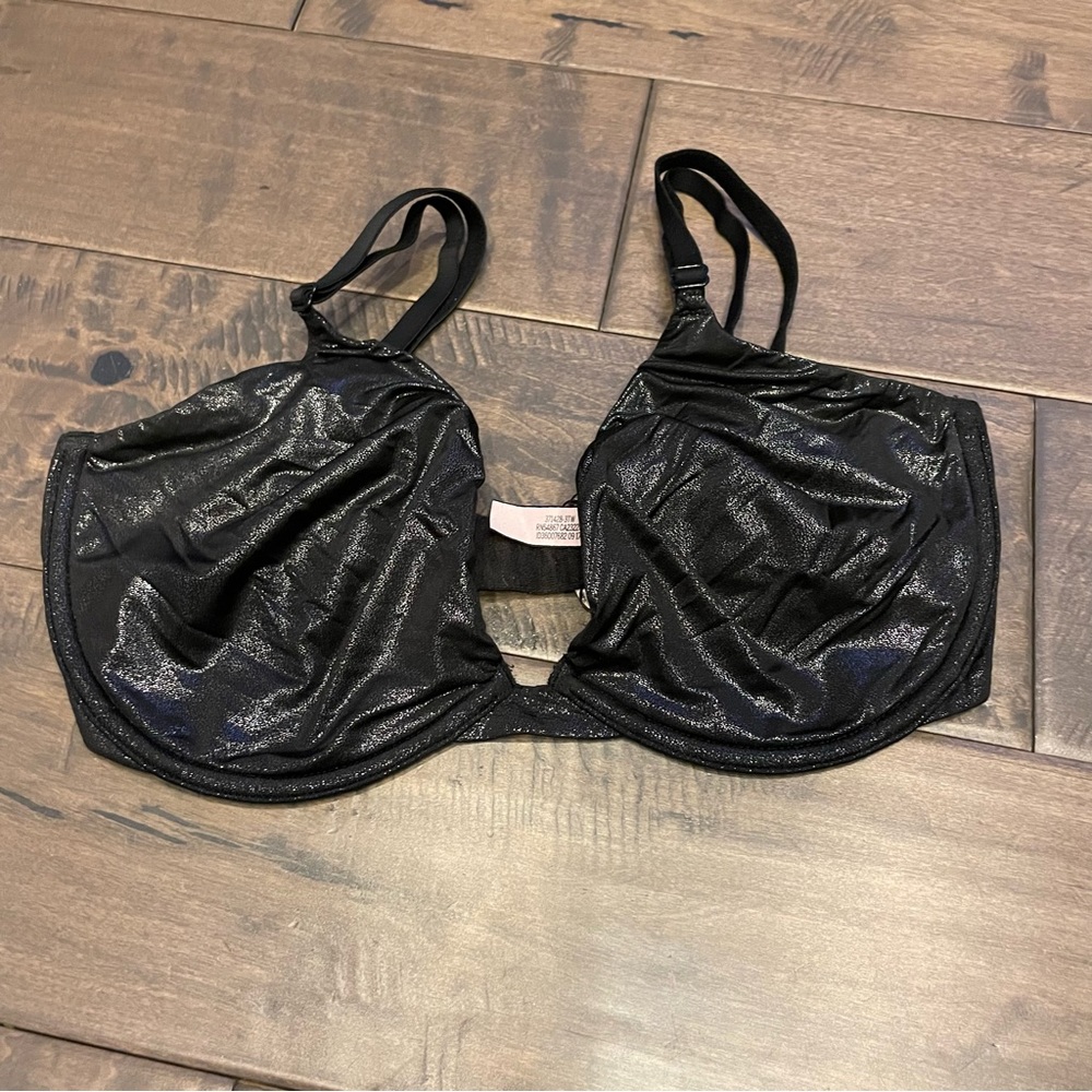 Victoria’s Secret Metallic Black Plunge Unlined Bra size 32DD.